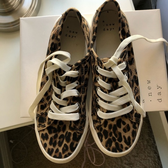 women's taryn canvas platform sneakers